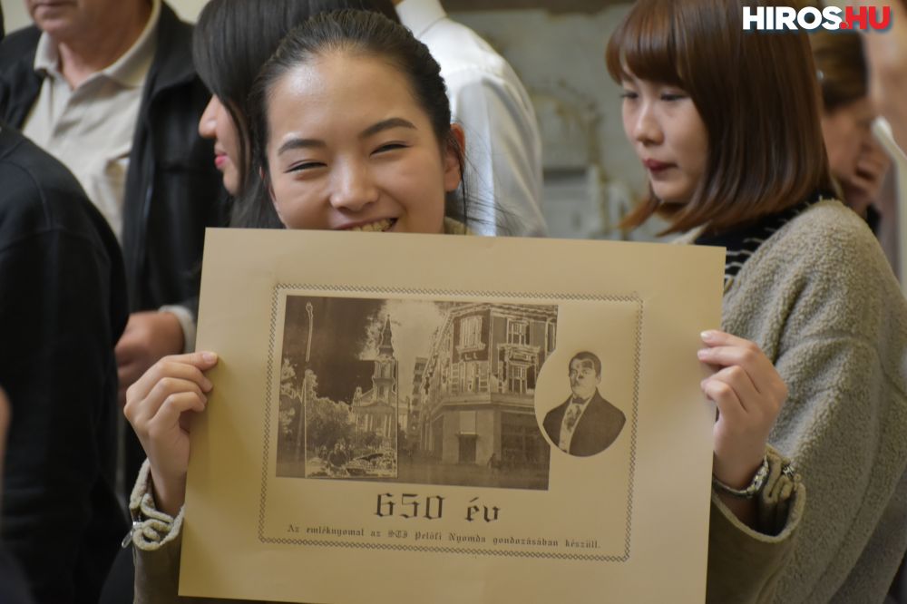 Japán vendégek Kecskemét gazdaságtörténeti kiállításán