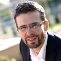 AZ ÉV VÁLLALKOZÓJA DÍJ kitüntetettje Szöllősi Balázs, kamaránk küldötte
