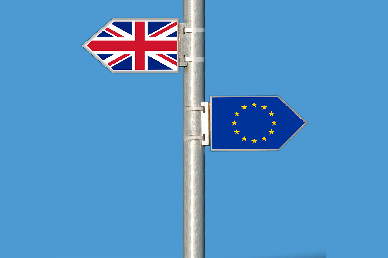 Brexit - Barnier: az EU vámok és kvóták nélküli kereskedelemre ajánl megállapodást Londonnak