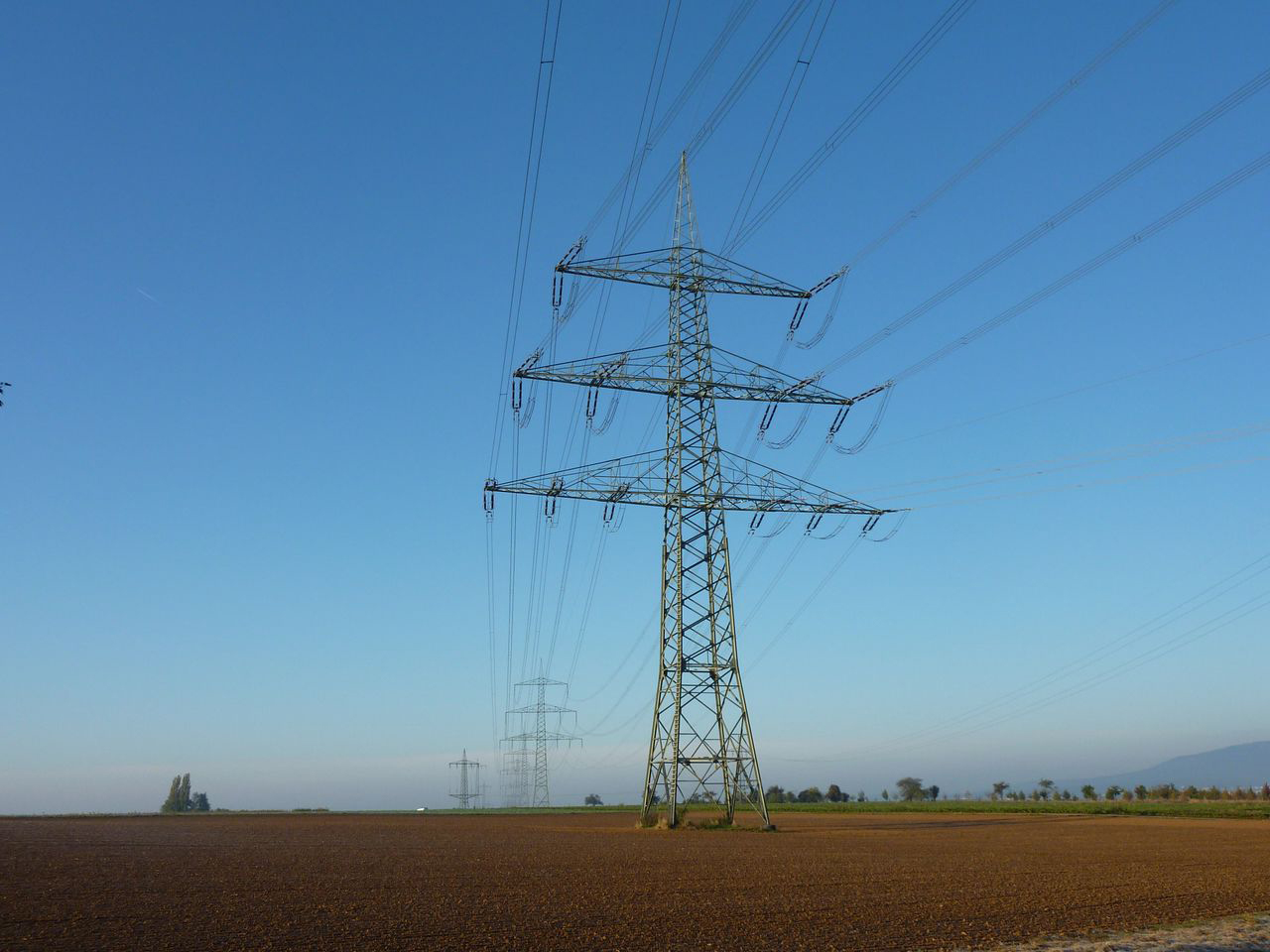 A Magyar Kereskedelmi és Iparkamara az energiaválságos időszakban javaslatokat fogalmaz meg a vállalkozások számára, a gazdaság működőképességének megőrzése érdekében