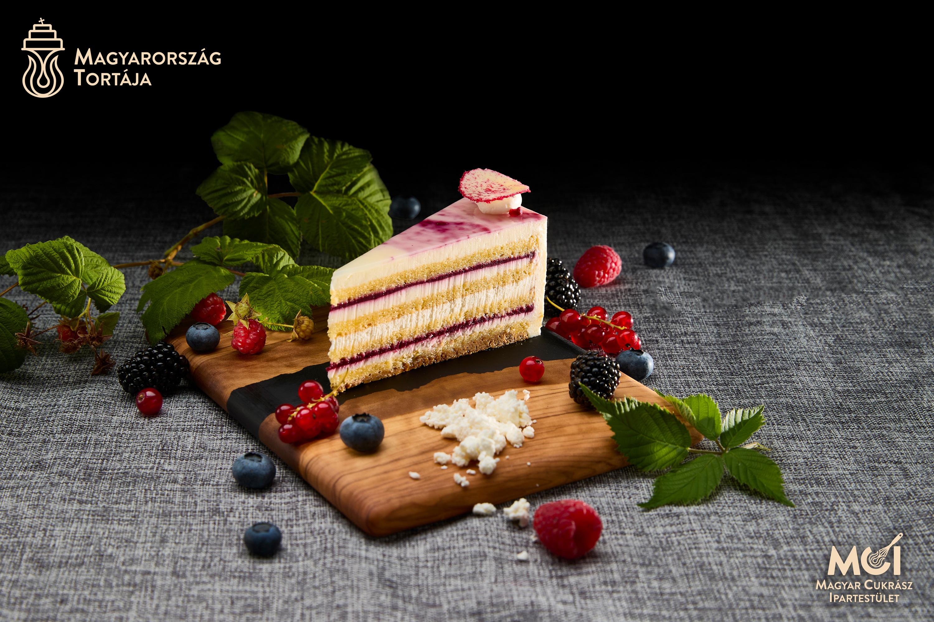 Idén a Bíborfehér torta lett Magyarország Tortája