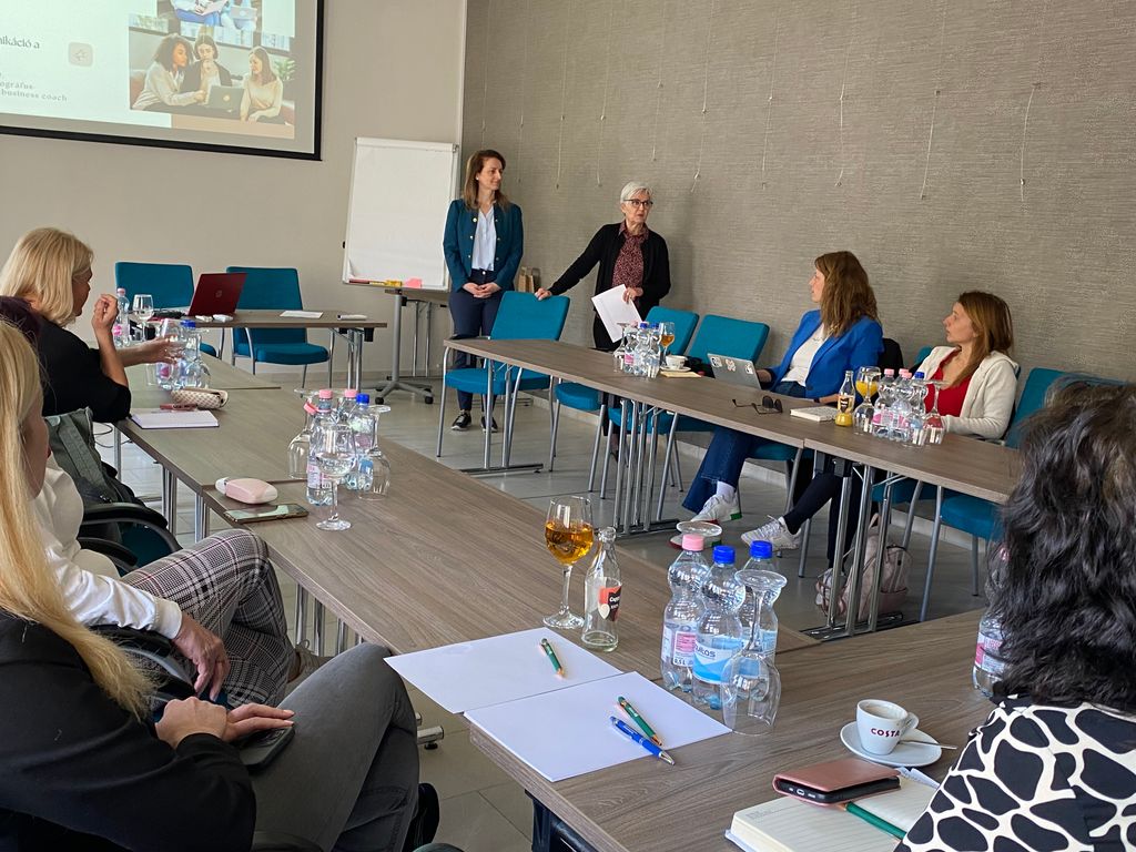 Magabiztosabb nők, sikeresebb vállalkozások: különleges klub indult el Kalocsán Magabiztosabb nők, sikeresebb vállalkozások: különleges klub indult el Kalocsán