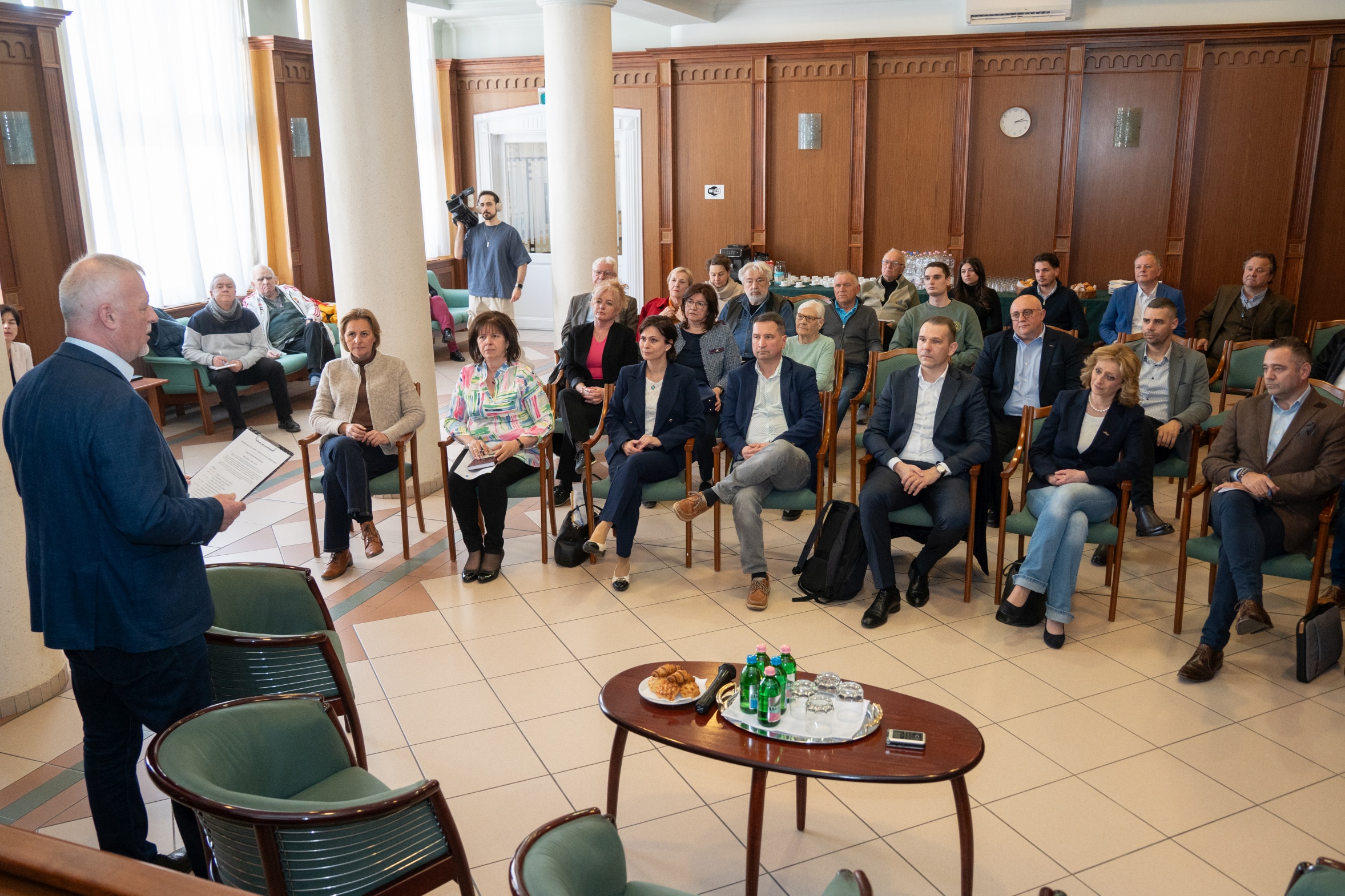 Sorskérdéseink a XXI. században – Jelenünk és jövőnk a digitális világban