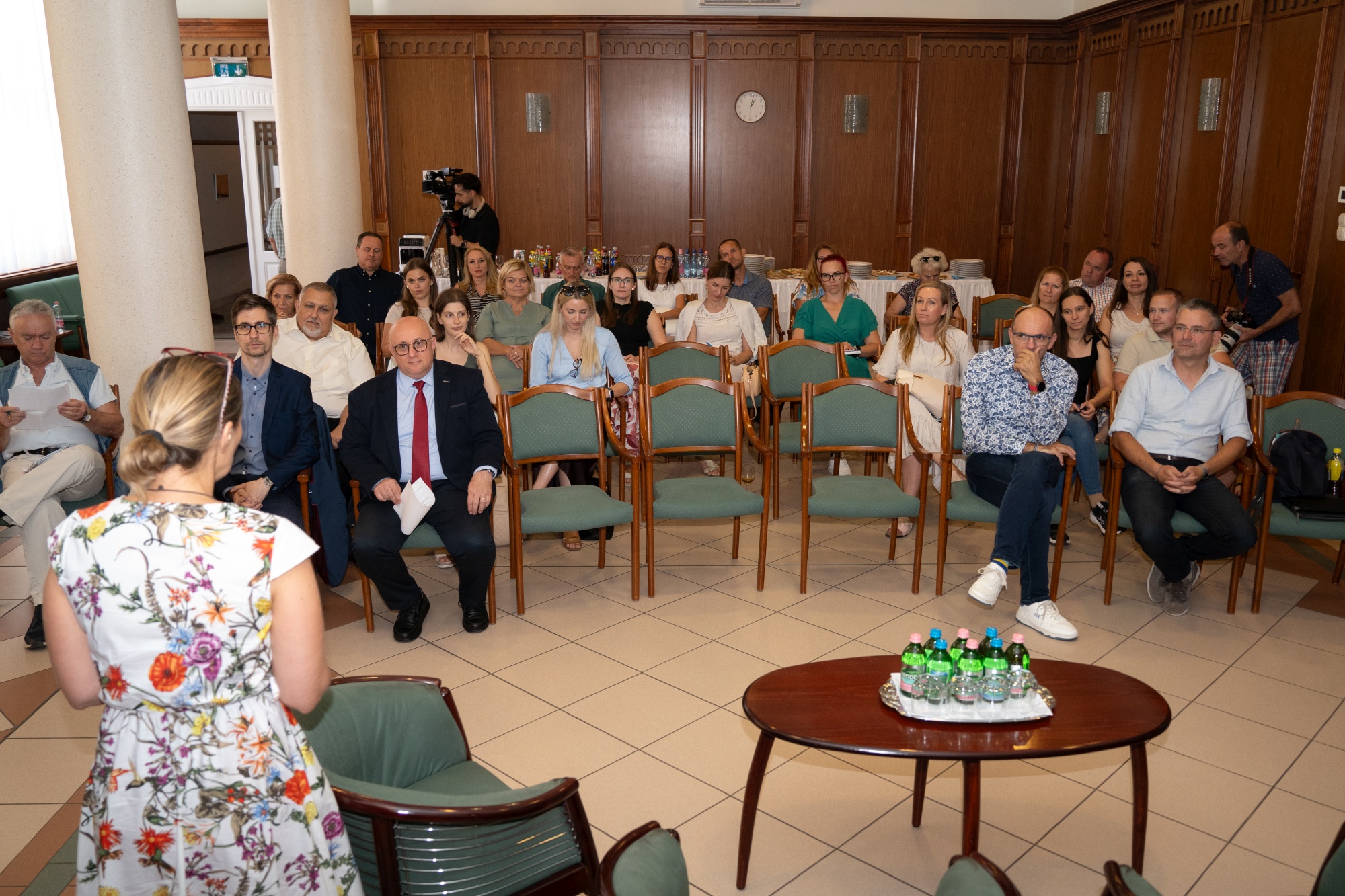 Gyakorlati válaszokat adunk a munkahelyek megtartására